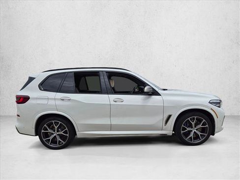 Used 2022 BMW X5 M50i w/ Premium Package AWD/4WD image 4