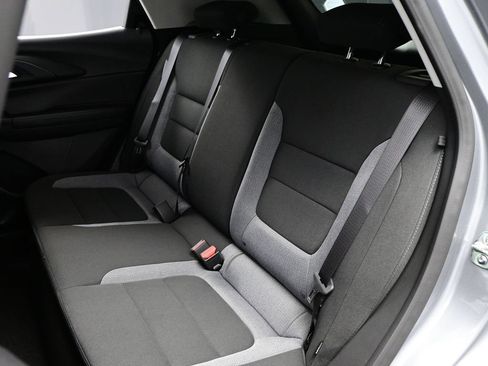 New 2026 Chevrolet TrailBlazer LT w/ Midnight Edition FWD image 17