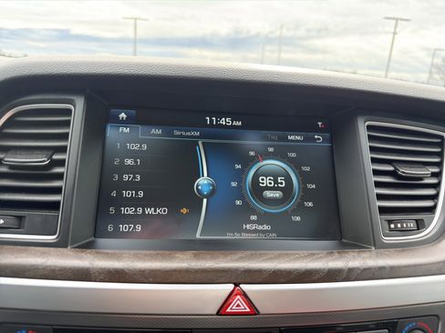 Used 2015 Hyundai Genesis 3.8 w/ Option Group 04 image 23