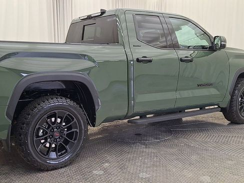 Used 2022 Toyota Tundra Limited w/ TRD Off-Road Package AWD/4WD image 3