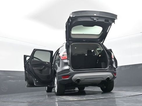 Used 2018 Ford Escape SEL image 30