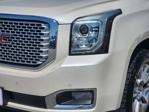 Used 2015 GMC Yukon Denali w/ Open Road Package RWD image 8