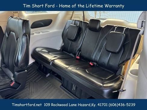 Used 2021 Chrysler Voyager Lxi image 10