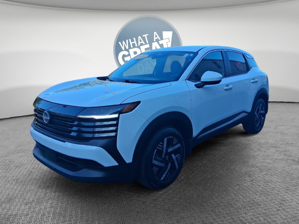 Used 2025 Nissan Kicks SV FWD image 8