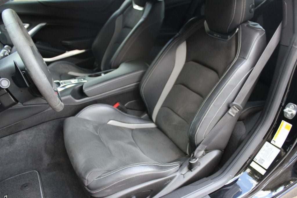 Used 2019 Chevrolet Camaro SS RWD image 19