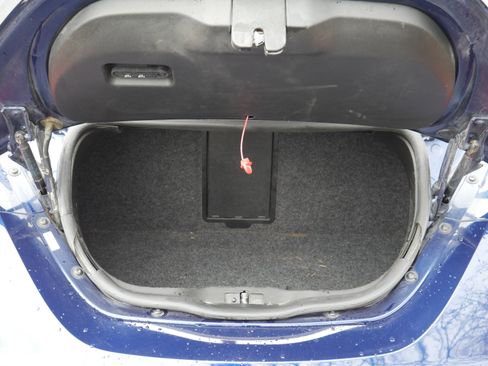 Used 2006 Volkswagen Beetle Convertible w/ Package 1 image 16