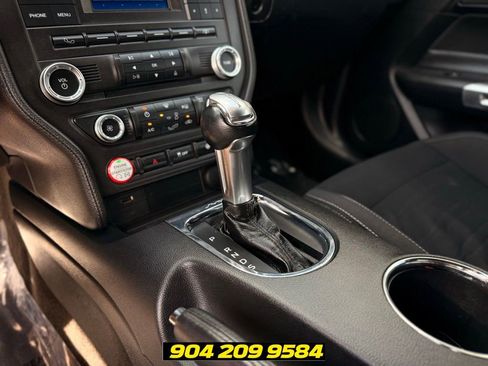 Used 2017 Ford Mustang GT RWD image 18