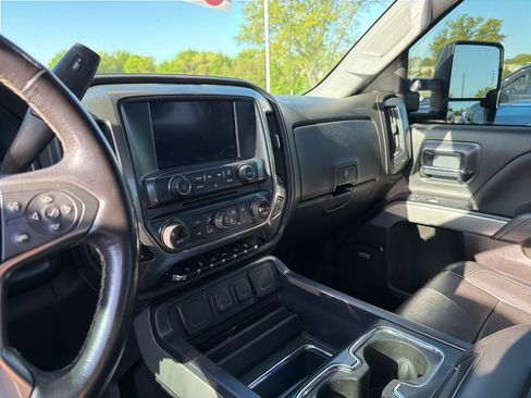 Used 2018 Chevrolet Silverado 2500 LTZ w/ Duramax Plus Package image 9