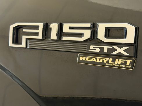 Used 2018 Ford F150 XL w/ Equipment Group 101A Mid AWD/4WD image 30