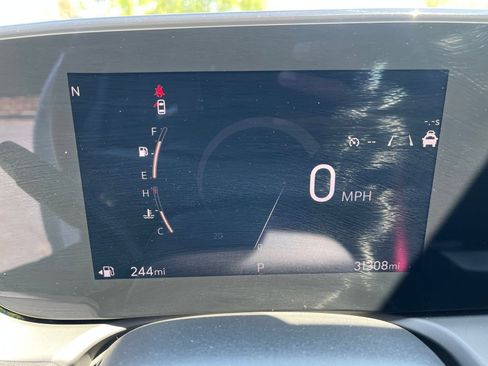 Used 2025 Buick Encore GX Preferred FWD image 34