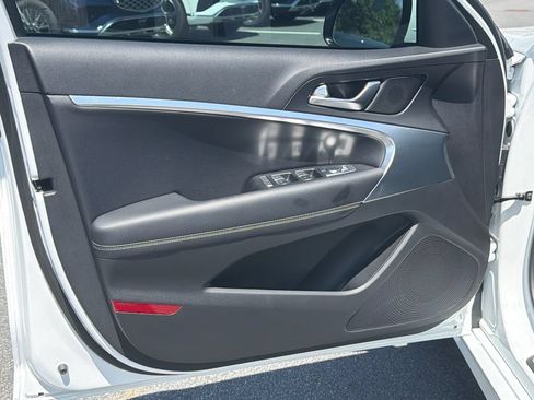 Used 2026 Genesis G70 2.5T AWD/4WD image 12