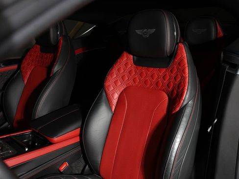 Used 2020 Bentley Continental GT image 24