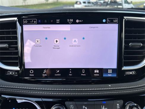 New 2026 Chrysler Pacifica Limited w/ S Appearance Package image 28