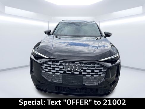 Used 2025 Audi Q5 Prestige AWD/4WD image 9