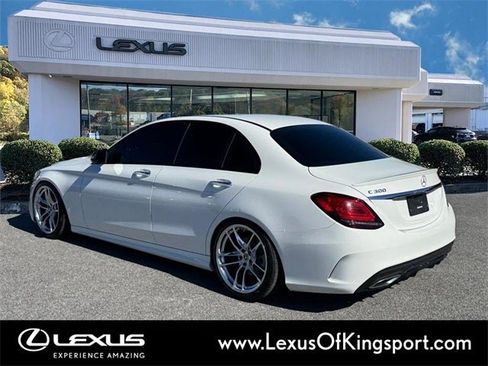 Used 2020 Mercedes-Benz C 300 4MATIC Sedan image 3