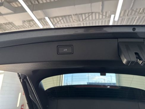 New 2026 Volkswagen Tiguan SE R-Line AWD/4WD image 25