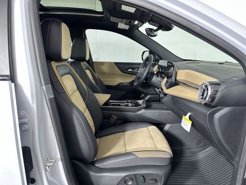 New 2026 Chevrolet Equinox ACTIV w/ Convenience Package III AWD/4WD image 29