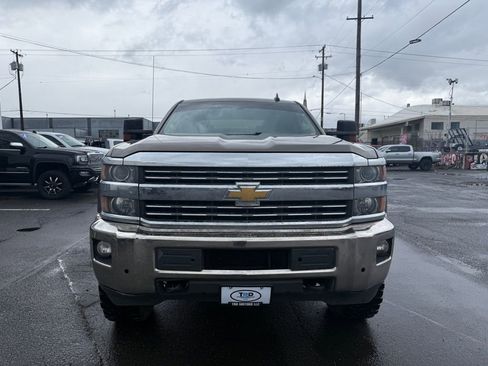 Used 2015 Chevrolet Silverado 2500 LT w/ LT Convenience Package image 8