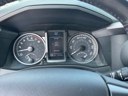 Used 2023 Toyota Tacoma TRD Off-Road AWD/4WD image 23