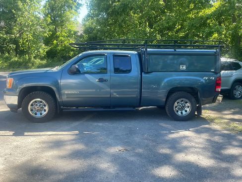 Used 2011 GMC Sierra 1500 SL AWD/4WD image 4