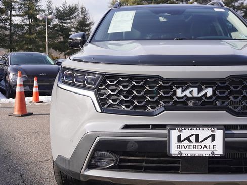 Used 2022 Kia Sorento SX Prestige image 19