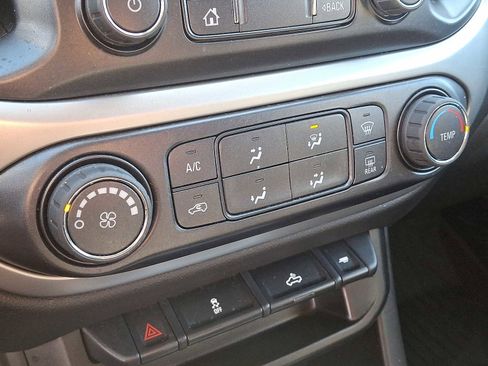 Certified 2022 Chevrolet Colorado LT w/ LT Convenience Package image 15