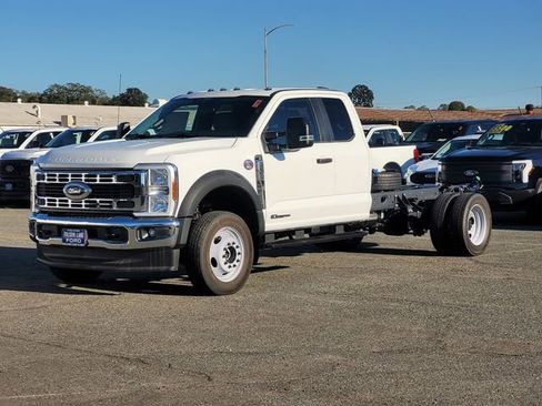 New 2025 Ford F550 4x4 SuperCab Super Duty image 8