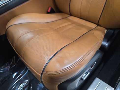 Used 2014 Jaguar XJ L Portfolio RWD image 28
