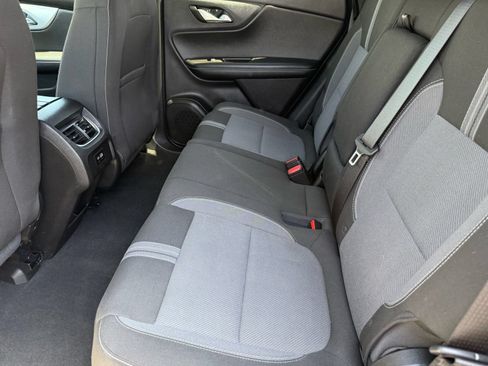 Used 2025 Chevrolet Blazer LT AWD/4WD image 27