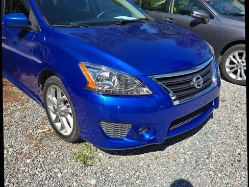 Used 2013 Nissan Sentra SR FWD image 4