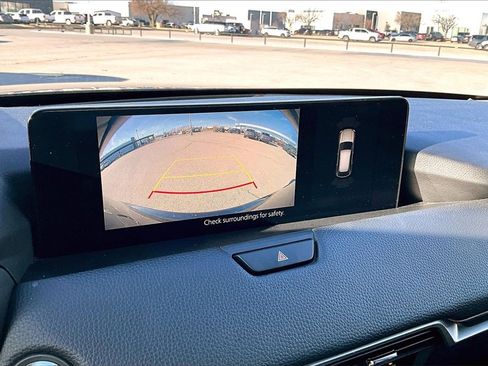 Certified 2025 MAZDA CX-70 3.3 Turbo w/ Preferred Package image 23