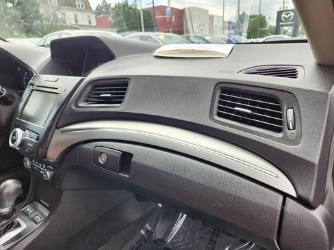 Used 2019 Acura ILX FWD image 17
