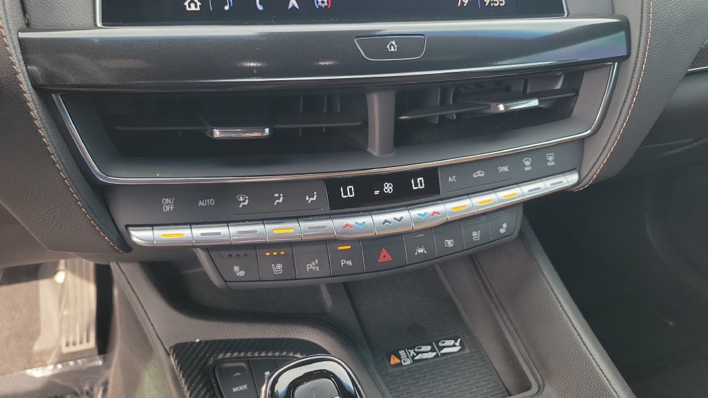 Used 2023 Cadillac CT5 V w/ Platinum Package RWD image 15