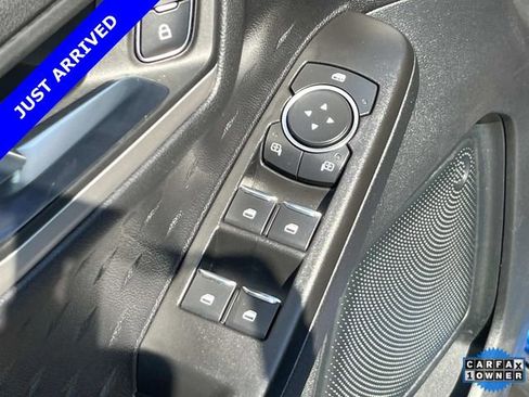 Used 2020 Ford Escape SE FWD image 24