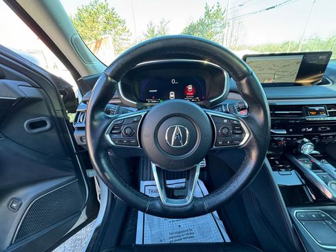 Used 2022 Acura MDX SH-AWD w/ Technology Package image 18