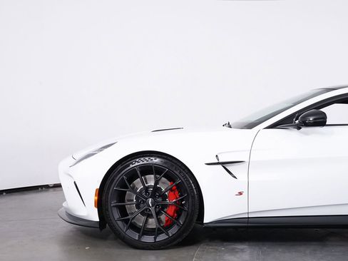 New 2026 Aston Martin V8 Vantage S image 12