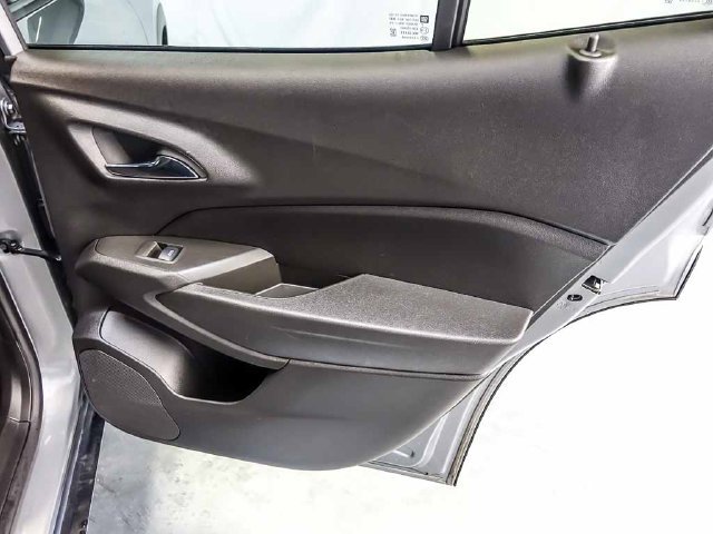 Certified 2024 Chevrolet Trax RS w/ Sunroof Package FWD image 29