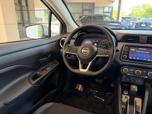 Used 2025 Nissan Versa SV FWD image 29