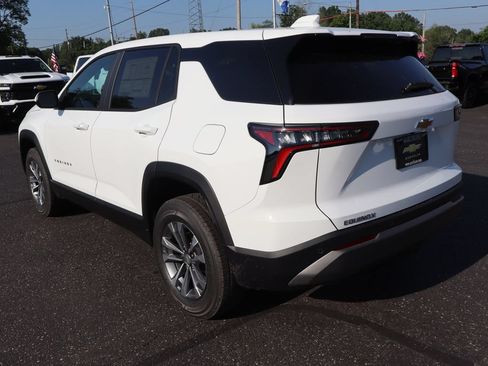 New 2027 Chevrolet Equinox LT FWD image 3