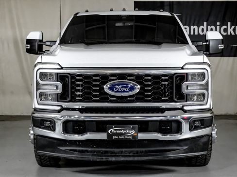 Used 2024 Ford F350 Lariat w/ FX4 Off-Road Package image 3