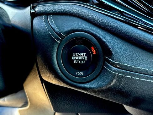 Used 2021 Dodge Durango GT image 17