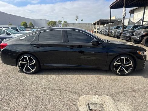 Used 2022 Honda Accord Sport image 4