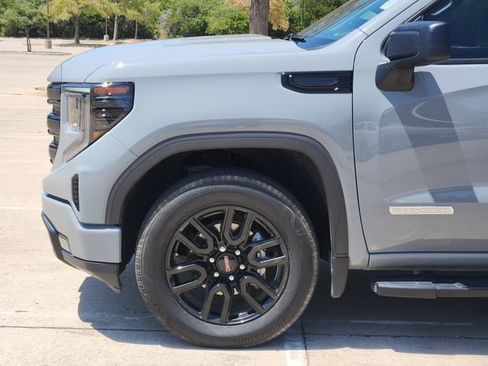 Used 2024 GMC Sierra 1500 Elevation w/ LPO, Elevation Black Package RWD image 8