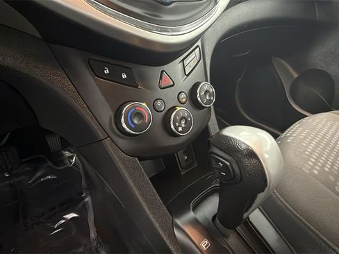 Used 2019 Chevrolet Sonic LT image 21