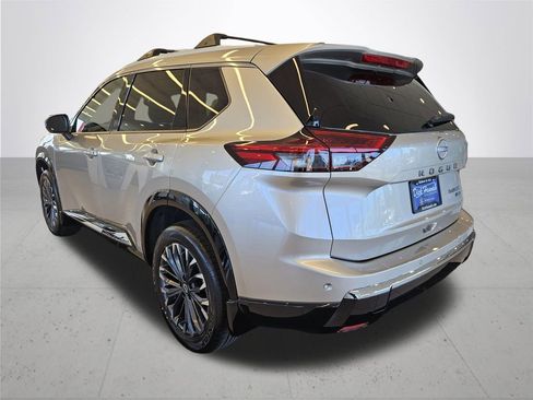 New 2026 Nissan Rogue Platinum image 10