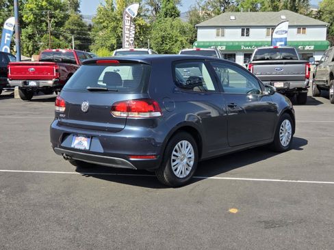 Used 2013 Volkswagen Golf 2-Door FWD image 5