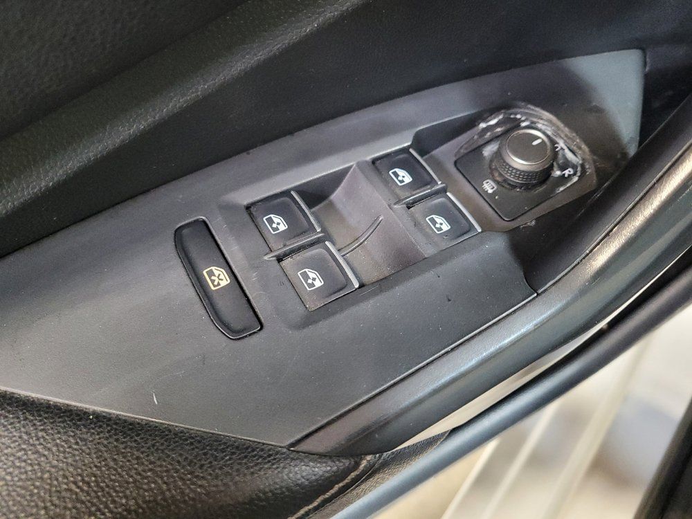 Used 2023 Volkswagen Jetta S FWD image 27