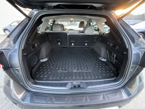 Used 2022 Subaru Outback Limited image 28