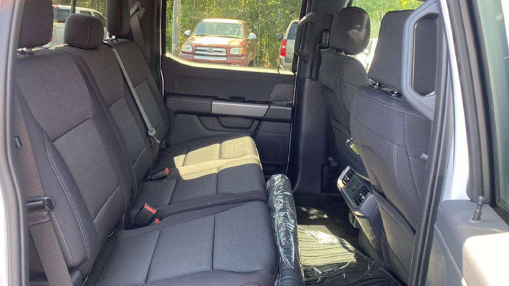 New 2026 Ford F150 XLT w/ Equipment Group 302A MID AWD/4WD image 13