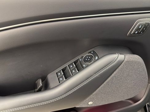 Used 2025 Ford Mustang Mach-E Premium RWD image 10